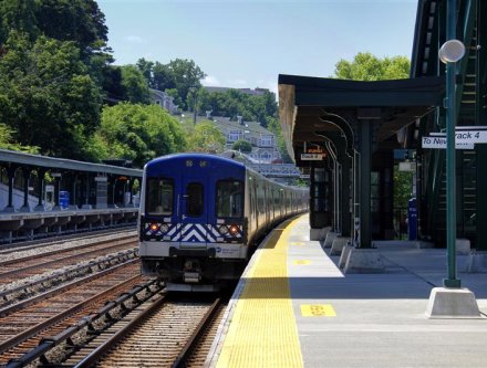 Dobbs Ferry train station