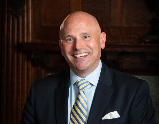  Matthew R. Manfra