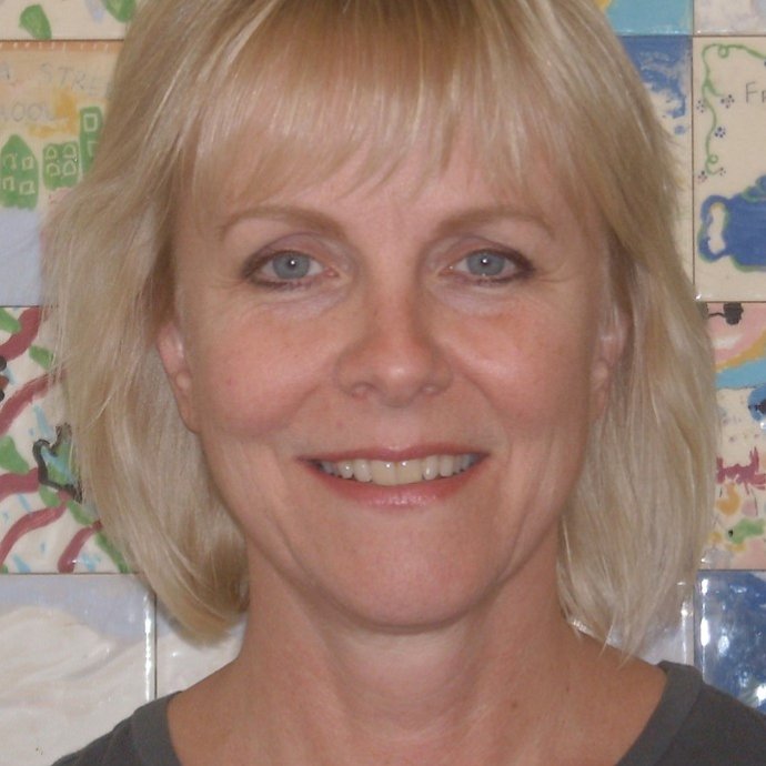 Lisa Ecklund-Flores