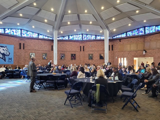 Keynote speaker C. Edward Watson, Ph.D., vice president for digital innovation at the American Association of Colleges and Universities, addressed Mercy University faculty at the 2024 Fall Faculty Seminar Day
